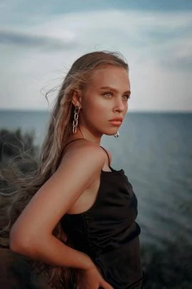 Katya — 4 / 5