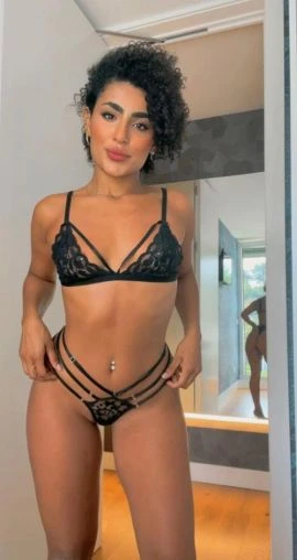 Bella — 5 / 6