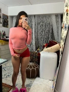 Clara — 4 / 7