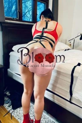 Kenzi, Escort, Munich
