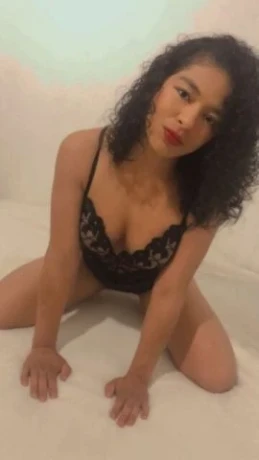 Yanca Fernandes — 3 / 4