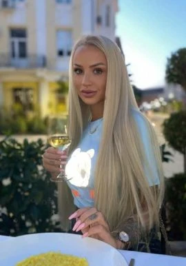 Sasha — 4 / 7