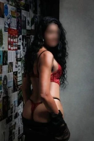 Débora Santos — 2 / 7