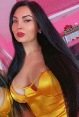 Damla Ts, Escort, Istanbul