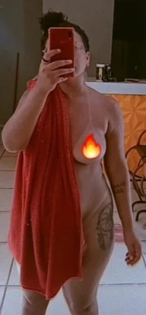 Agatha Moreira — 2 / 8