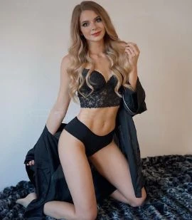 Alina — 5 / 8