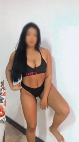 Natacha Oliver — 4 / 9