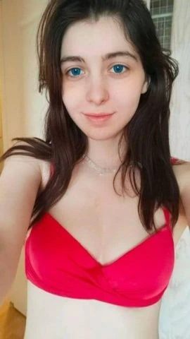 Alina — 2 / 5