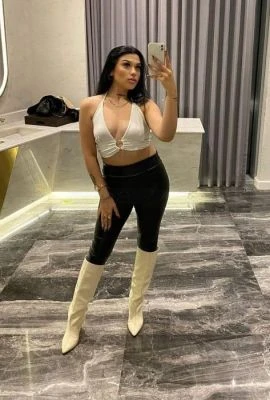 Derya — 2 / 5
