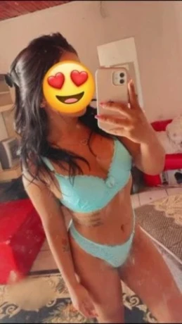 Isadora Mello — 4 / 5