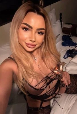 Alena Diamond, Escort, Leeds