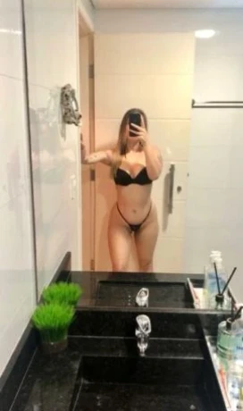 Helena Carvalho — 1 / 5