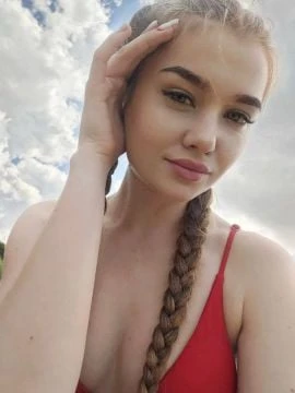 Polina — 3 / 7