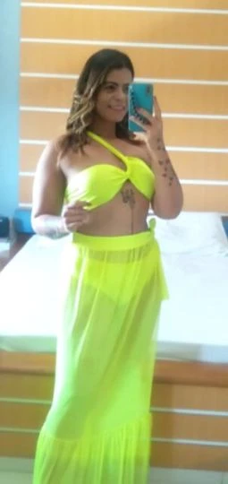 Thais Armani — 4 / 9