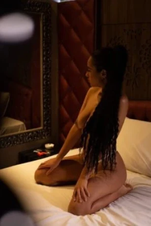 Agatha Ramos — 2 / 9