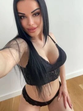 Dana — 4 / 8