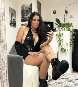 Kinsley, Escort, Zurich