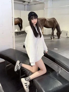 Kaia — 2 / 7