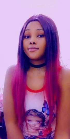 Queen Zara — 2 / 9