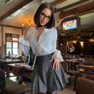 Miranda, Escort, Warsaw