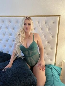 Laura — 2 / 7