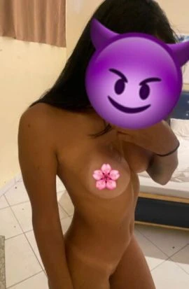 Emilly Soares, Escort, São Paulo