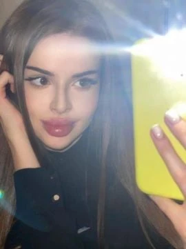 Mia — 6 / 9