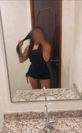 Isabella Fernandez — 2 / 9