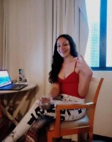 Sabrinna Lux — 4 / 5