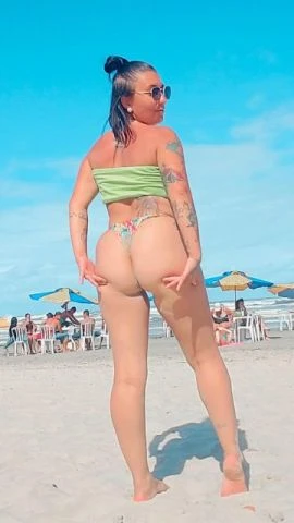 Maya Castro — 7 / 9