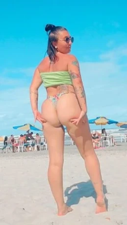 Maya Castro — 7 / 9