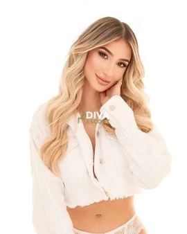 Megan — 2 / 5