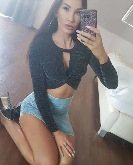 angelina — 5 / 7
