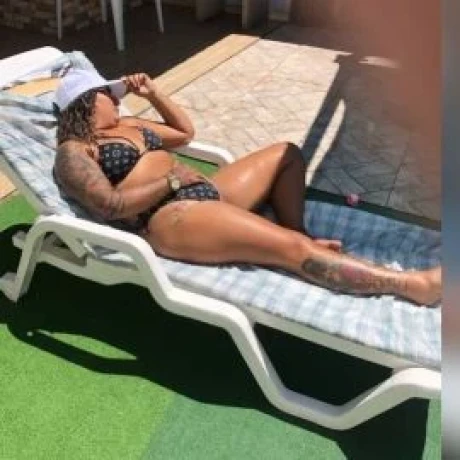 Bia Dias — 3 / 5