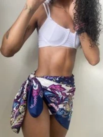 Juliana Amorim — 2 / 5