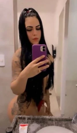 Laura Lopes — 3 / 9