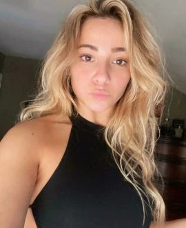 Camille, Escort, Niort