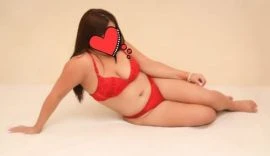 Liz Costa — 3 / 5