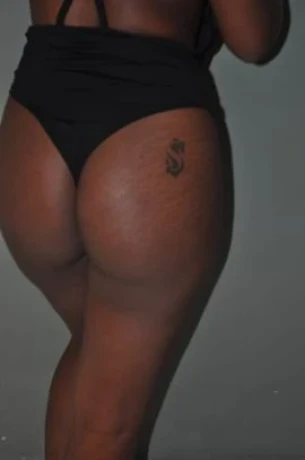 Bibi Mello — 2 / 5