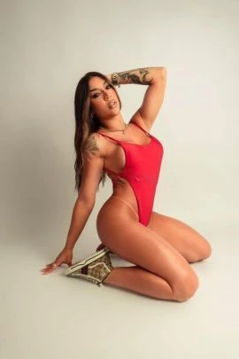 Luna Rios — 8 / 9