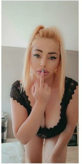 Female Escort — 5 / 9