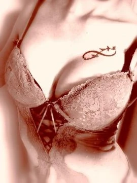 Andreea — 2 / 5