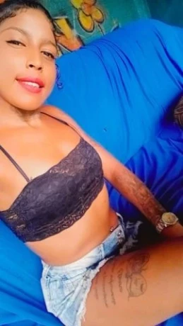 Pamela Mello — 2 / 5