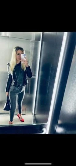 Larisa — 2 / 7