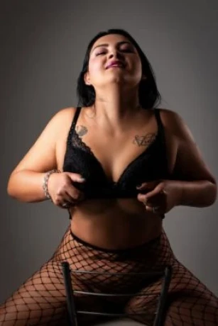 Byanca Castro — 2 / 5