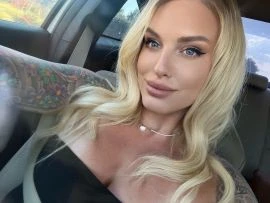 Amanda — 6 / 9