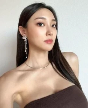 PERFECT IN BED — 5 / 9