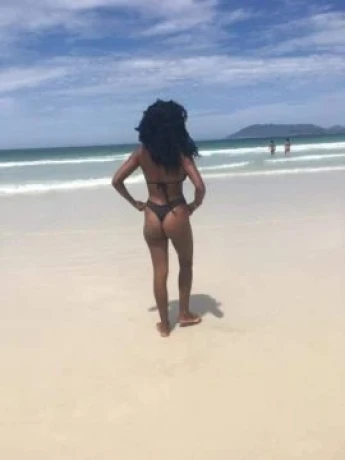 Bruna Pacheco — 1 / 4