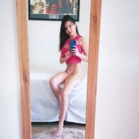 Alice Petit — 7 / 9