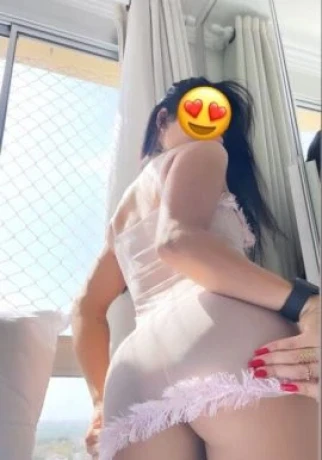 Camila Alves — 3 / 6